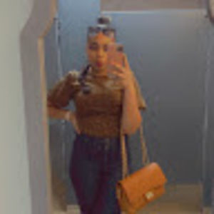 Meet your Posher, Adoreia